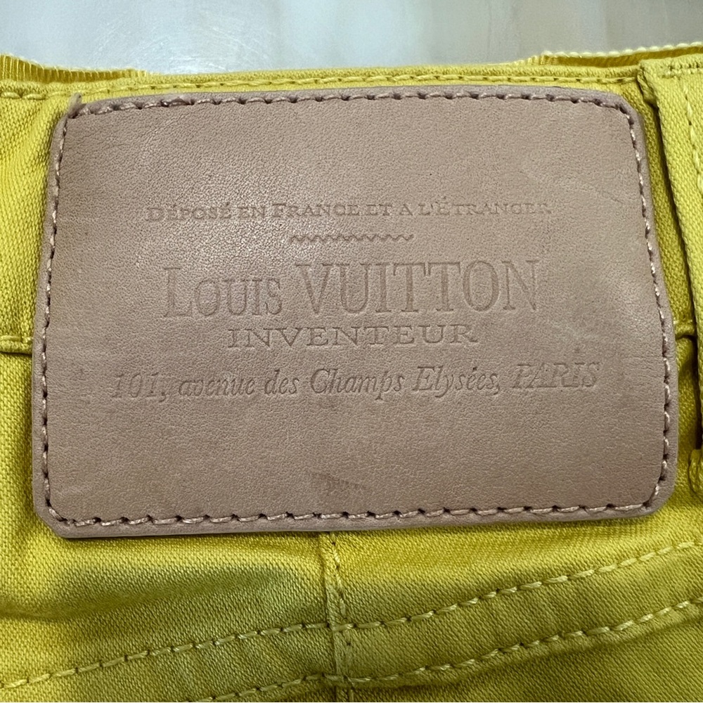 Louis Vuitton cropped ankle jeans gold side zippers Sz 0